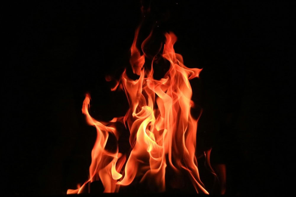 El Arte del Fuego: Descubre los secretos de la piromancia